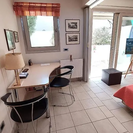 Luxury Sea Helm With Private Swimming Pool And Bbq Apartment *